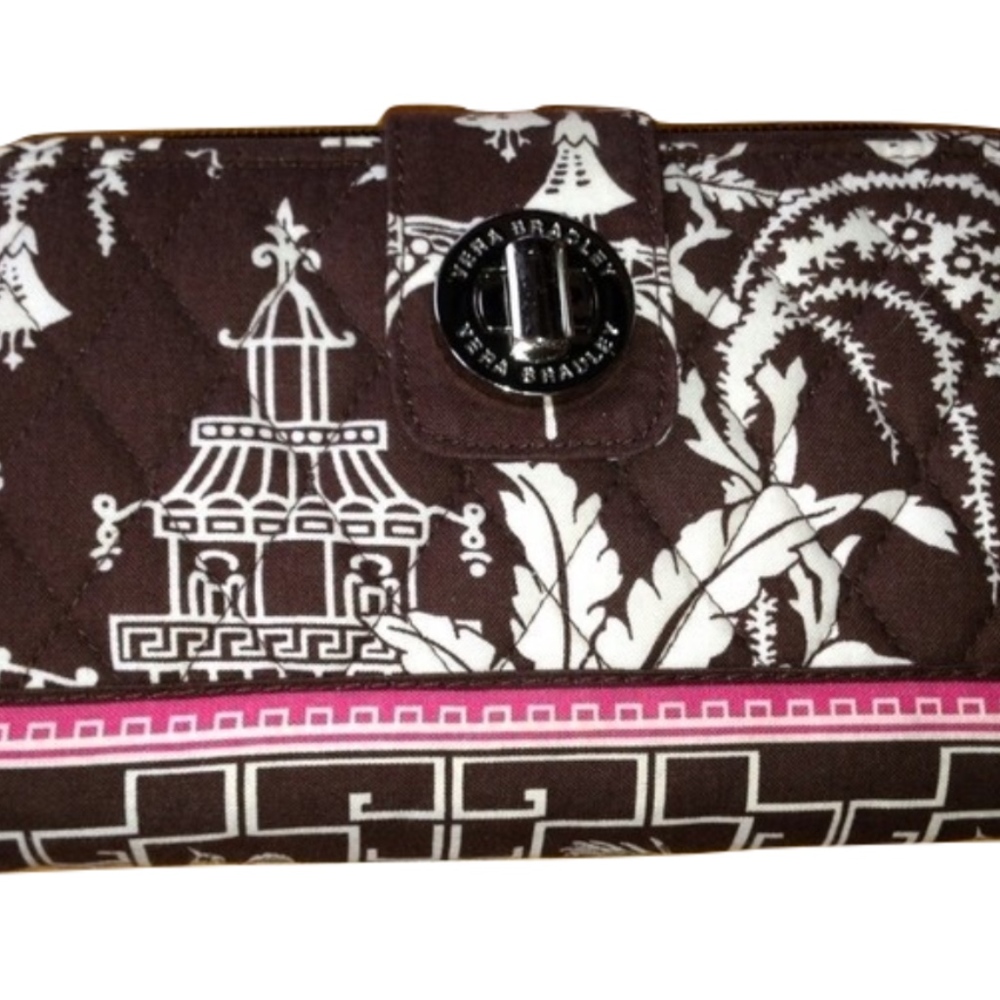 NWOT Vera Bradley turn lock wallet